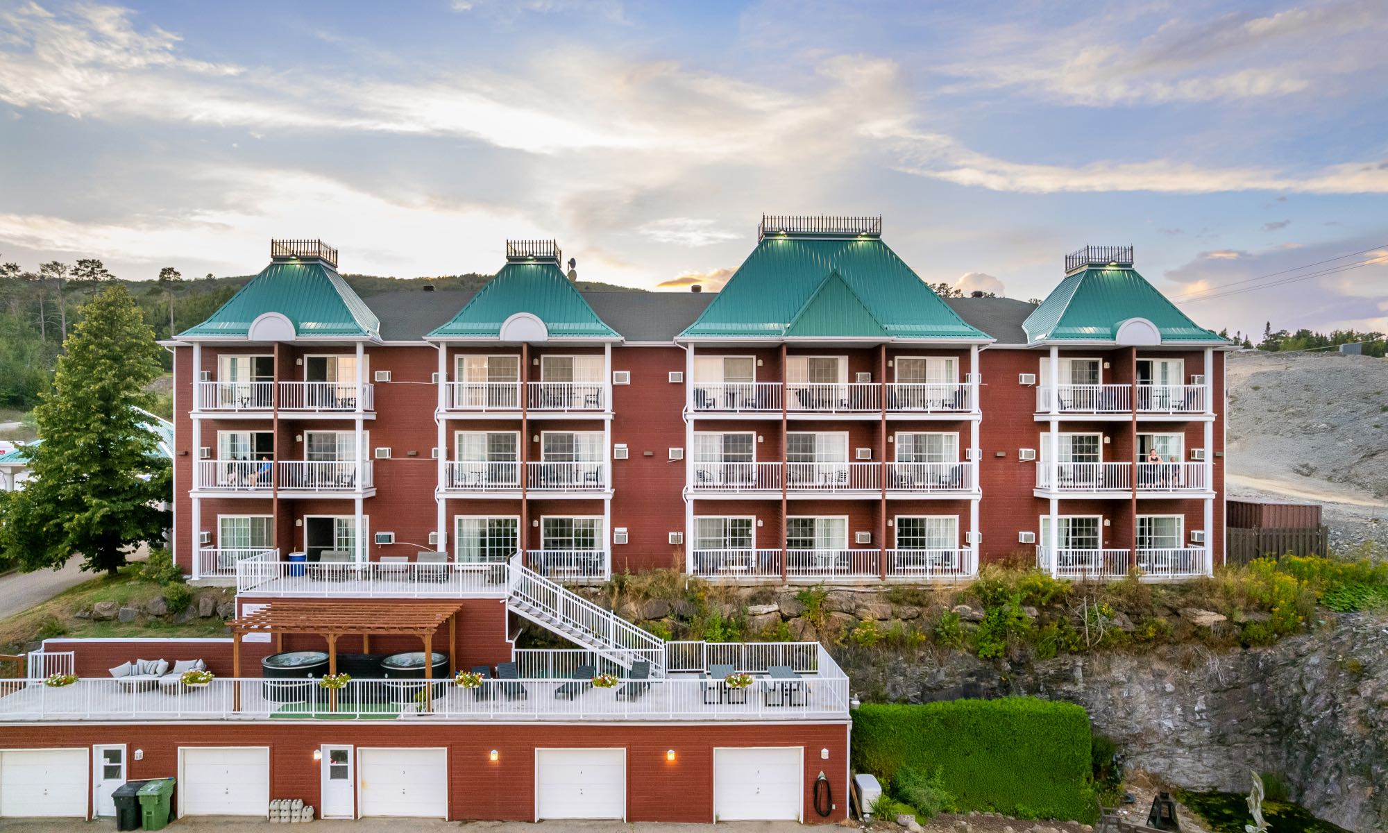 petit-manoir-casino-hebergement-pavillons-ab